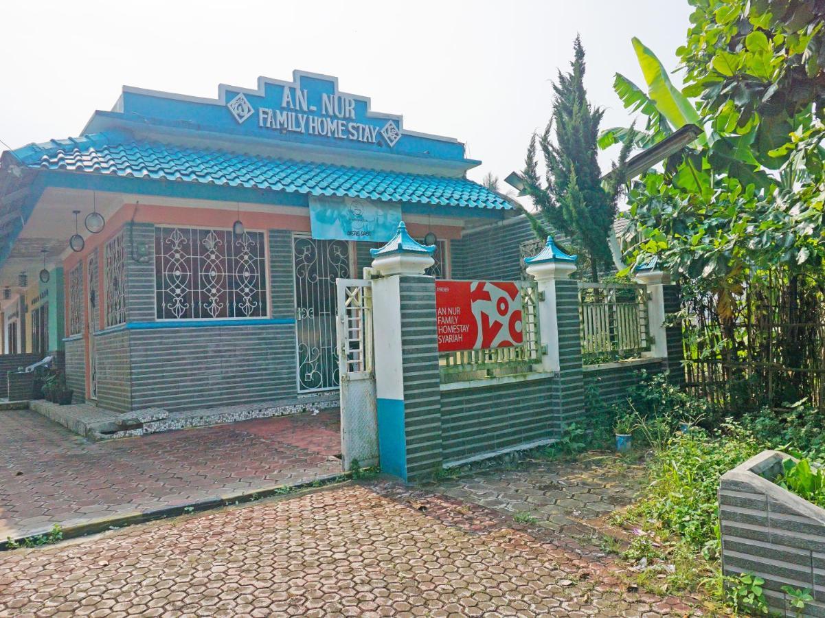 Cigombong Oyo 90369 An Nur Family Homestay Syariah מראה חיצוני תמונה